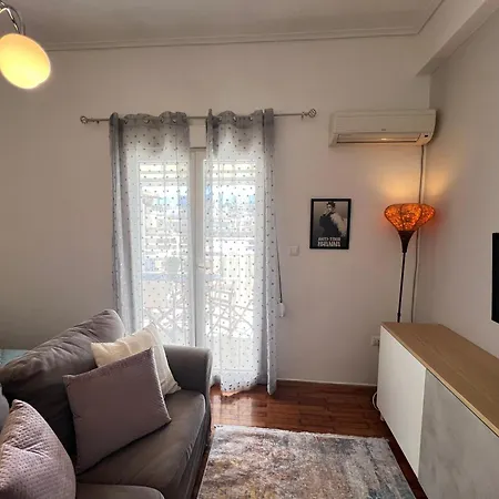 Cozy Apartment With Big Veranda Near Athens Centre And Metro Tram Exterior photo
