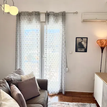Cozy Apartment With Big Veranda Near Athens Centre And Metro Tram Exterior photo