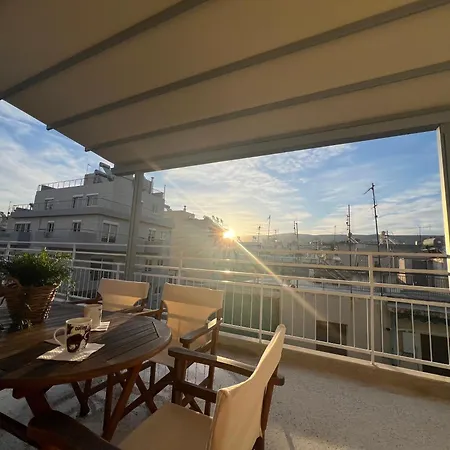 Cozy Apartment With Big Veranda Near Athens Centre And Metro Tram Exterior photo