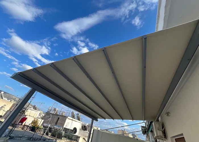 Cozy Apartment With Big Veranda Near Athens Centre And Metro Tram
